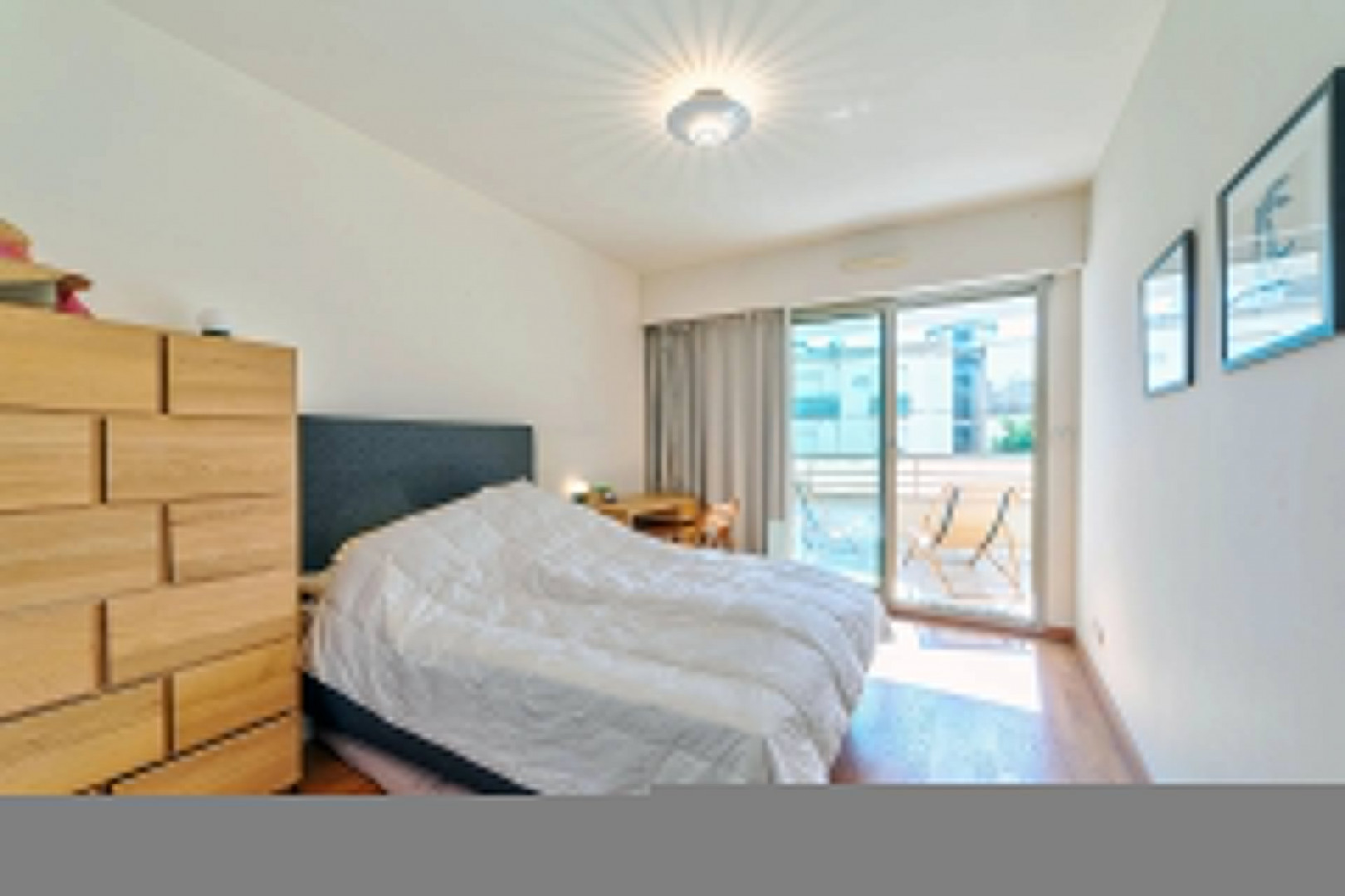 
                                                Vente
                                                 Appartement 2 pièces, résidence de luxe sur la Promenade à Nice
