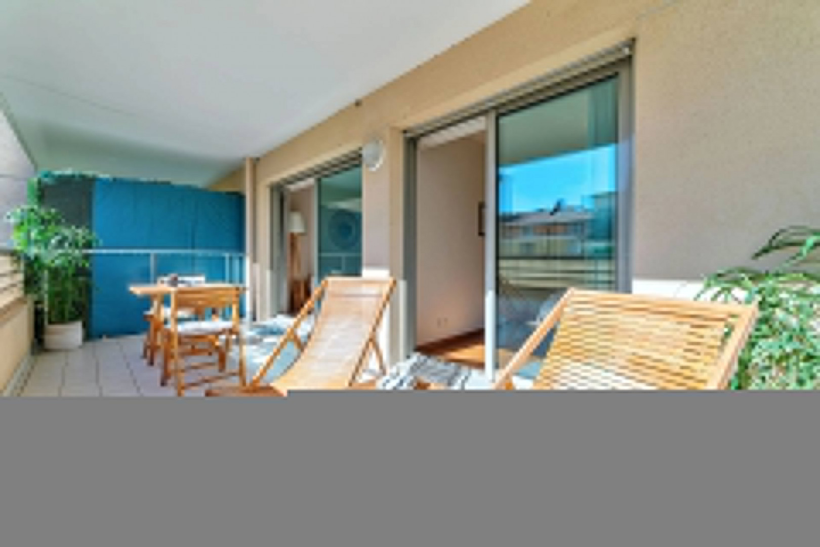 
                                                Vente
                                                 Appartement 2 pièces, résidence de luxe sur la Promenade à Nice