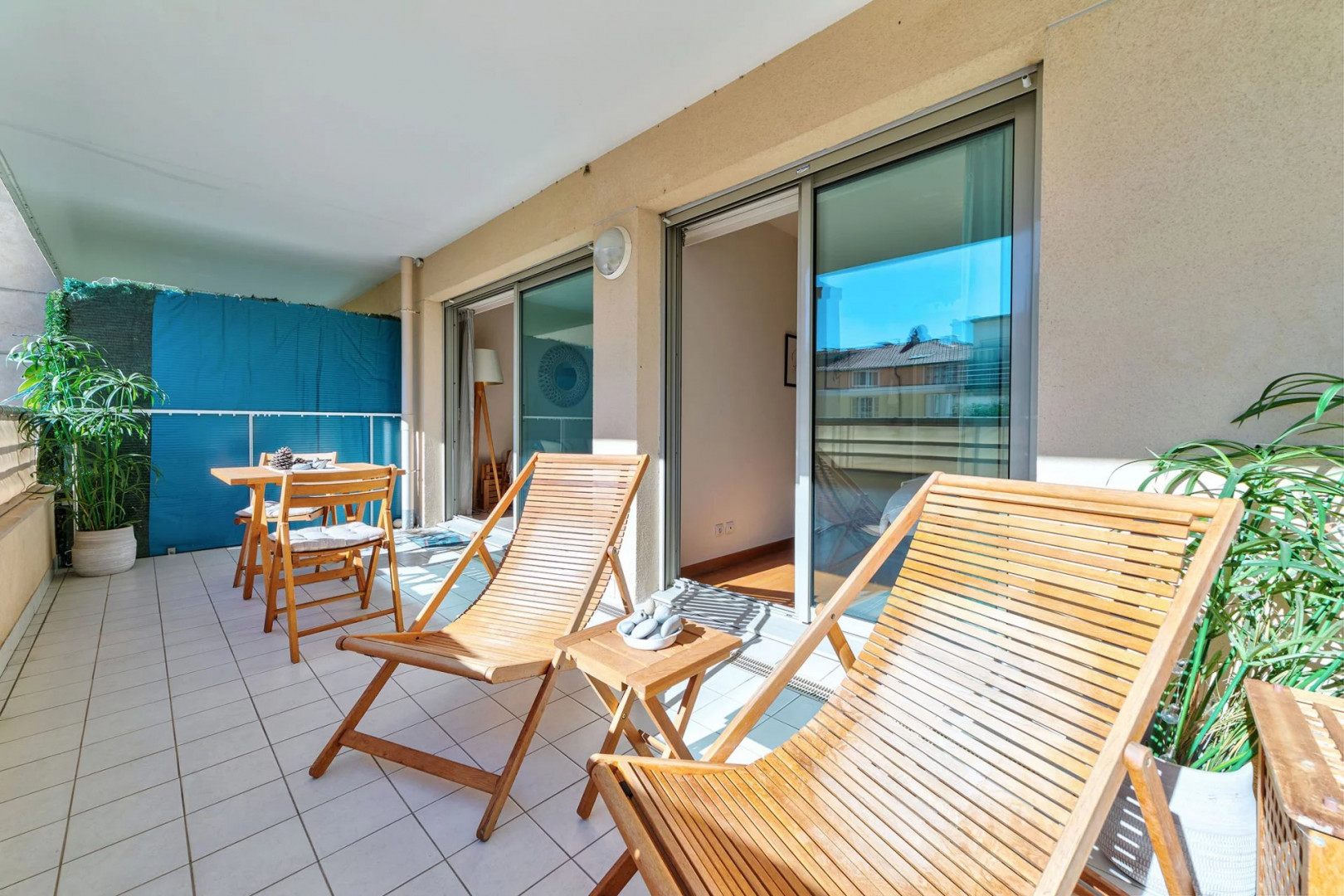 
                                                Vente
                                                 Appartement 2 pièces, résidence de luxe sur la Promenade à Nice