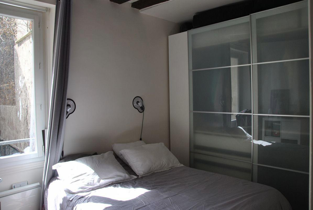 
                                                Location
                                                 Appartement 2 pieces secteur broca