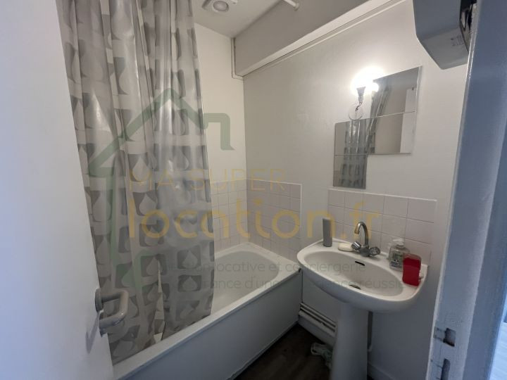 
                                                Location
                                                 Appartement 2 pièces situé en centre ville à SAINT-QUENTIN