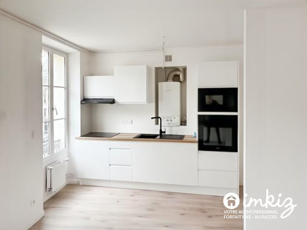 
                                                Vente
                                                 Appartement 2 pièces traversant, avec dressing