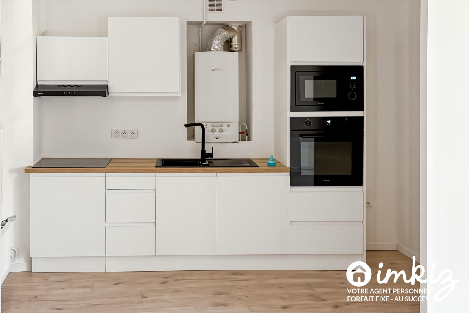 
                                                Vente
                                                 Appartement 2 pièces traversant, avec dressing
