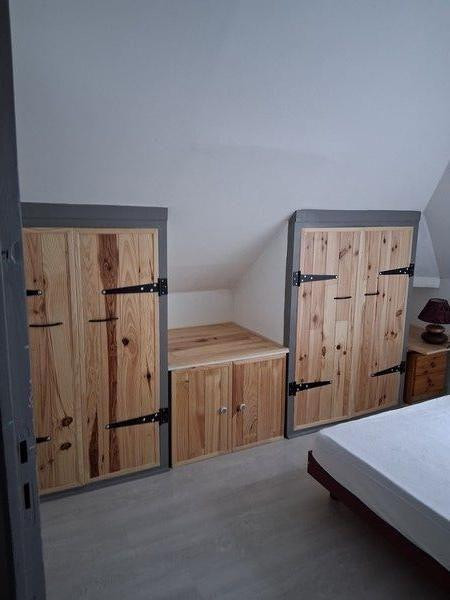 
                                                Location
                                                 Appartement 2 pièces très lumineux au 2eme étage