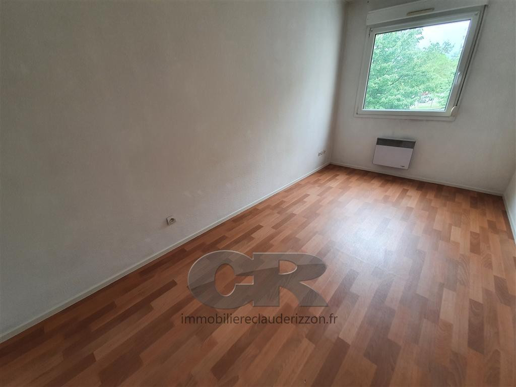 
                                                Location
                                                 Appartement 2 pièces VANDOEUVRE avec box en sous-sol