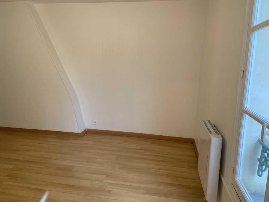 
                                                Location
                                                 Appartement 2 pièces Versailles Chantiers