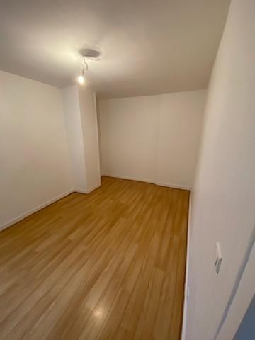 
                                                Location
                                                 Appartement 2 pièces Versailles Chantiers