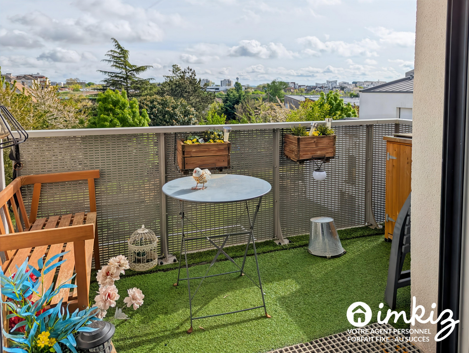 
                                                Vente
                                                 Appartement 2 pièces vue dégagée