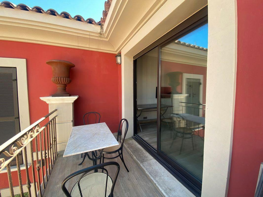 
                                                Location
                                                 Appartement, 20m², 690€ - Aix-en-Provence
