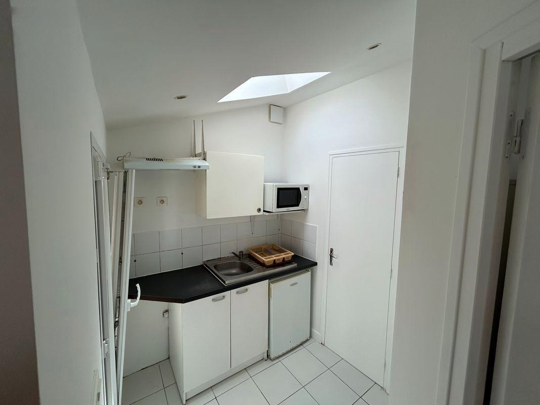 
                                                Location
                                                 Appartement 22m² Sèvres