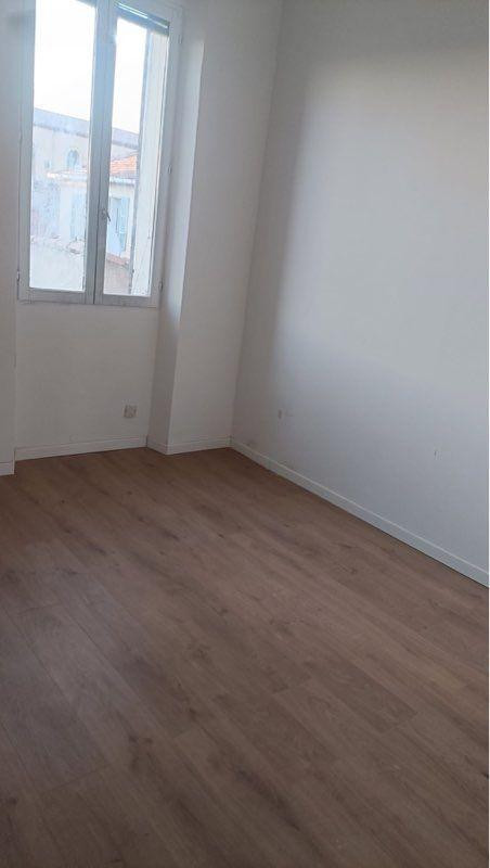 
                                                Location
                                                 Appartement, 23m², 550€ - Marseille