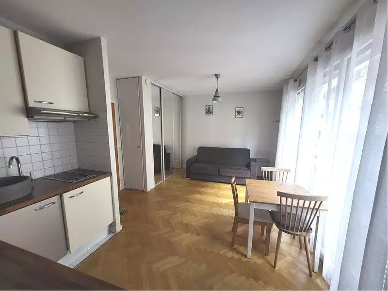 
                                                Location
                                                 appartement 25 m² 1 pièce meublé
