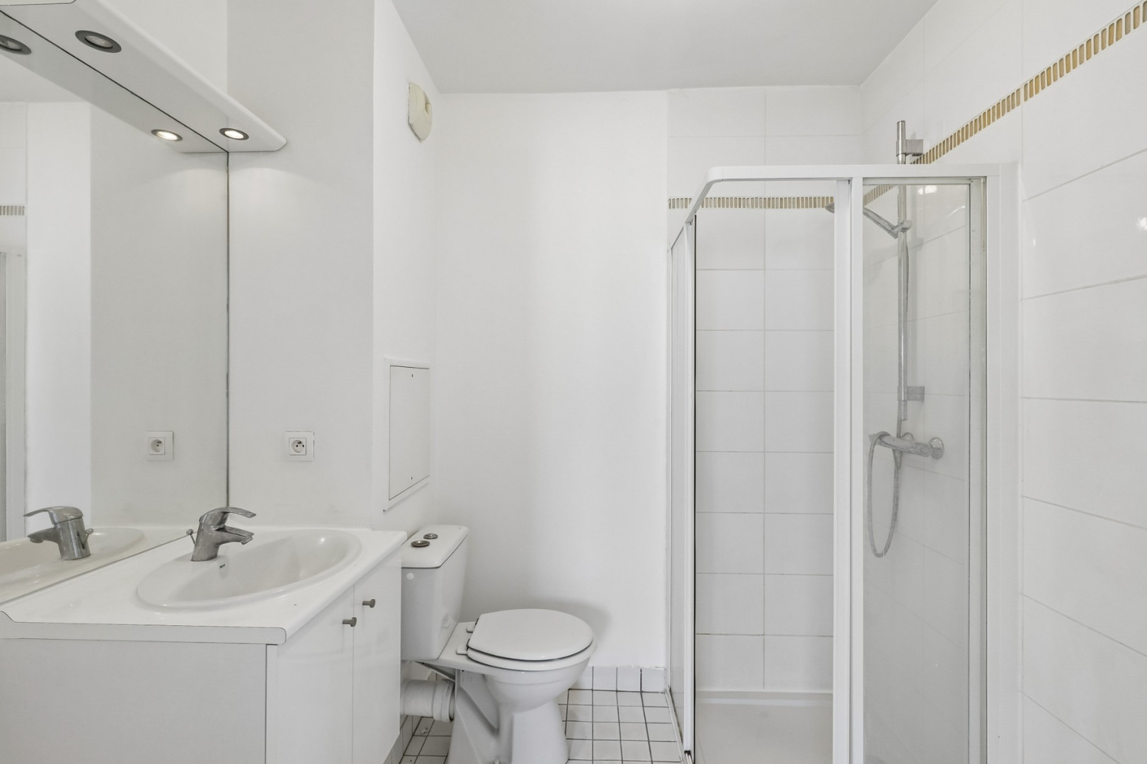 
                                                Vente
                                                 Appartement 27 m² - Montreuil
