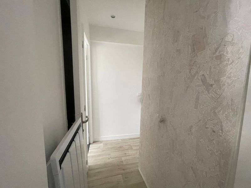 
                                                Location
                                                 Appartement 29 m² - 2 pièces - 1 chambre