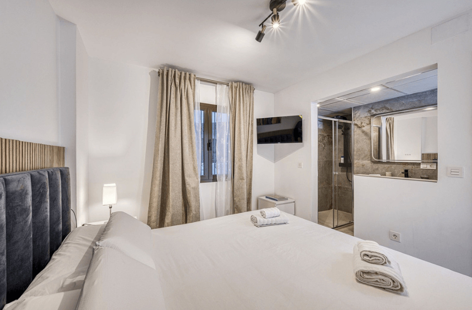 
                                                Vente
                                                 Appartement 2ème ligne à Puerto Banus