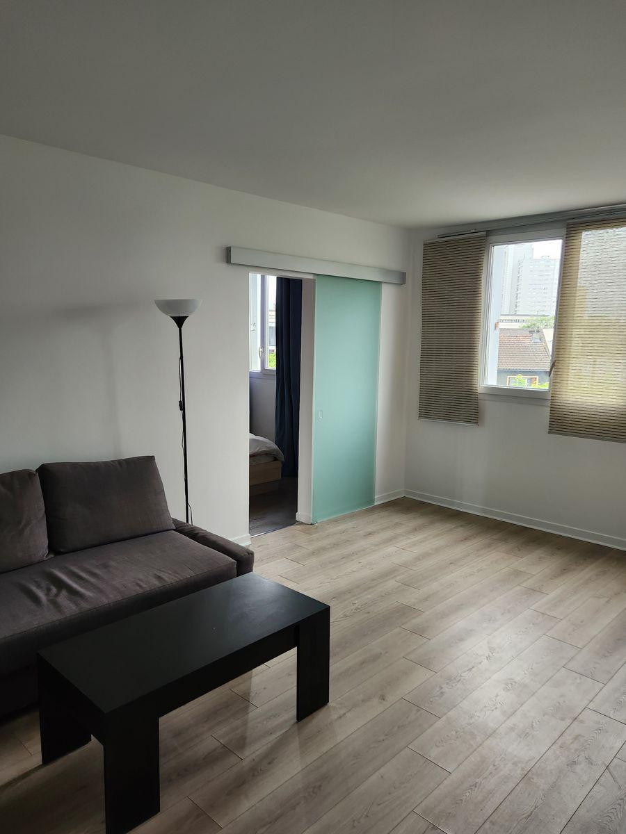 
                                                Location
                                                 Appartement 2p 47m2 Alfortville refait à neuf