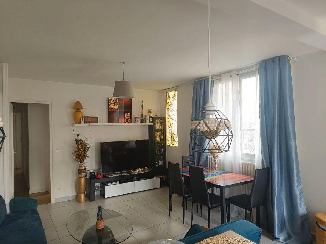 
                                                Location
                                                 Appartement 2P