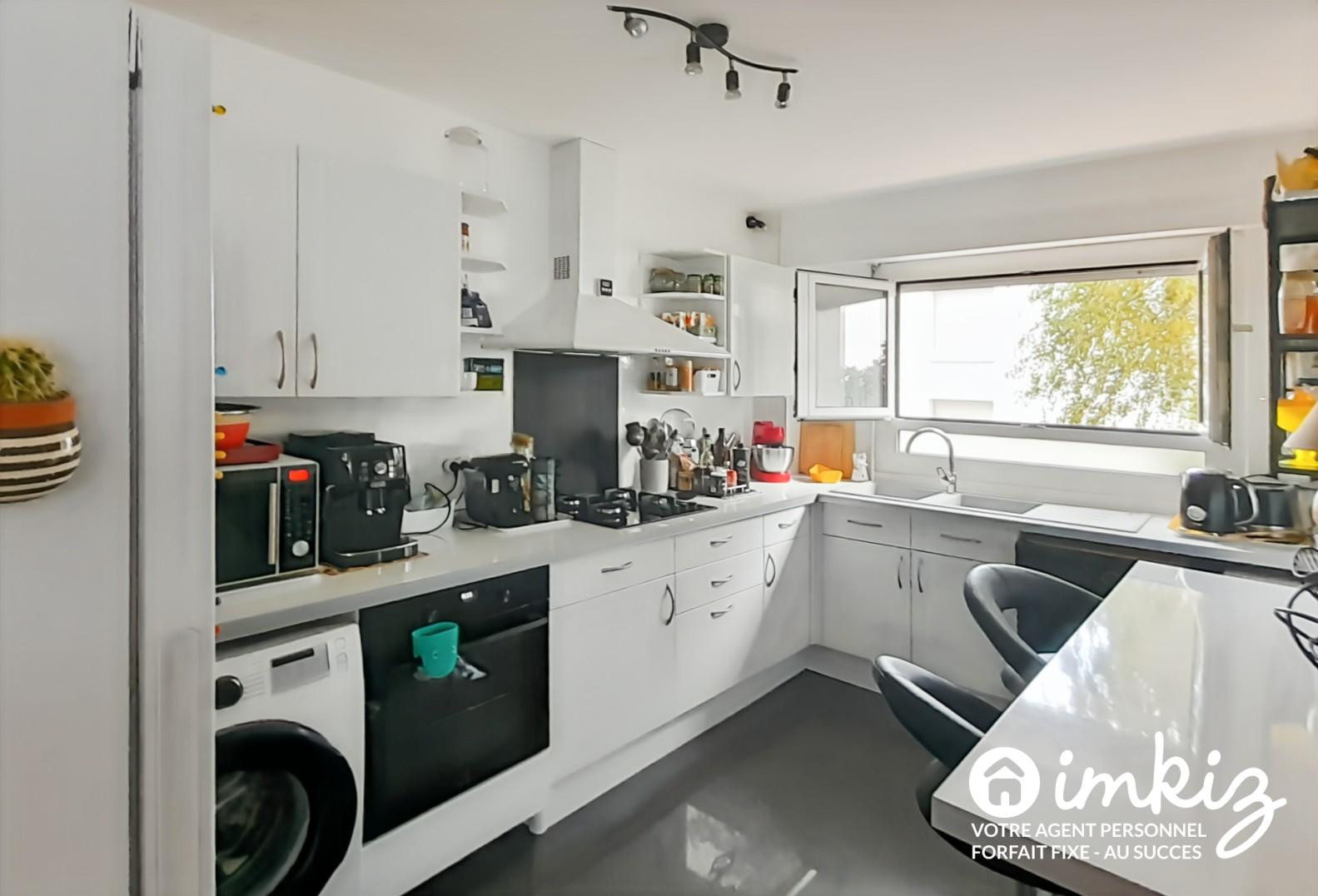 
                                                Vente
                                                 Appartement 2P de 50 m² – Loggia – Cave – Parking
