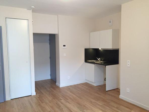 
                                                Location
                                                 Appartement 2P de standing hyper centre