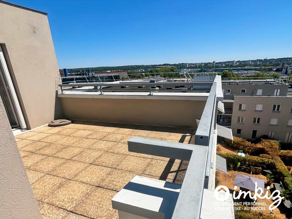 
                                                Vente
                                                 Appartement 2p Dernier étage Terrasse  et Box