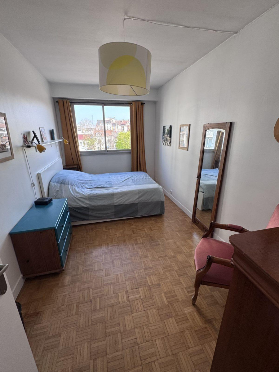 
                                                Location
                                                 Appartement 2P en plein centre ville