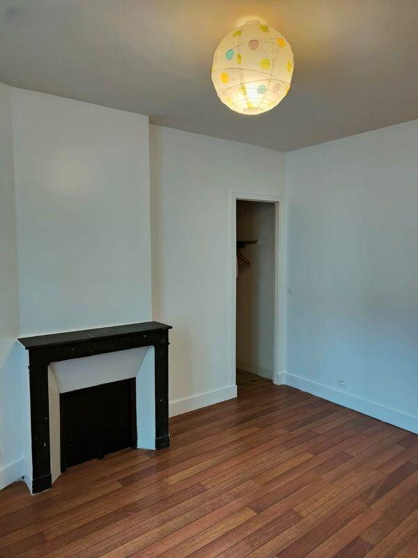 
                                                Location
                                                 Appartement 2P lumineux métro Max Dormoy