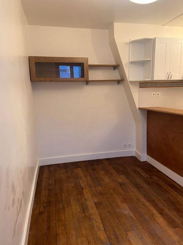
                                                Location
                                                 Appartement 2P lumineux métro Max Dormoy
