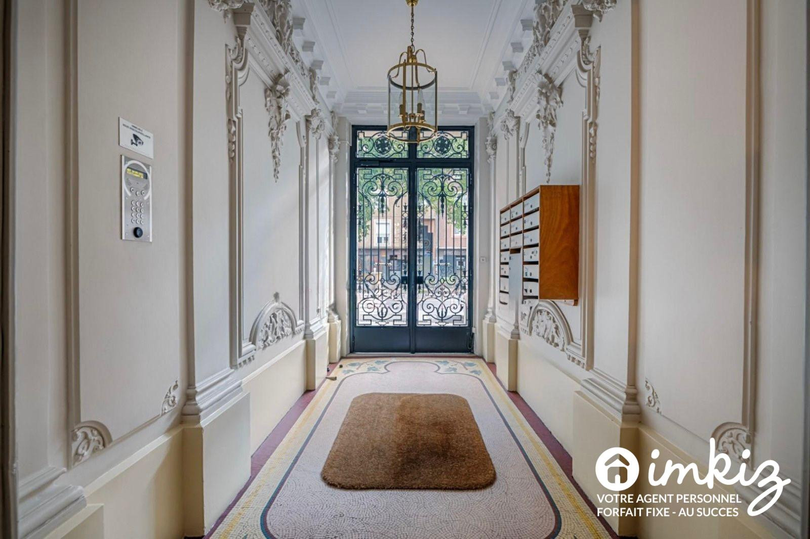 
                                                Vente
                                                 Appartement 3/4 pièces