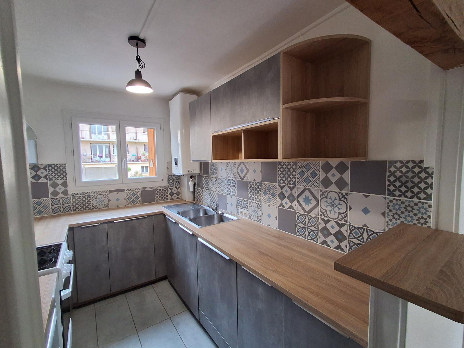 
                                                Location
                                                 Appartement 3/4 pièces au cœur de charentonneau !