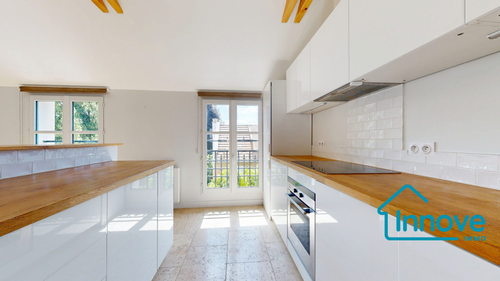 
                                                Vente
                                                 Appartement 3/4 pièces - Versailles Rive Droite