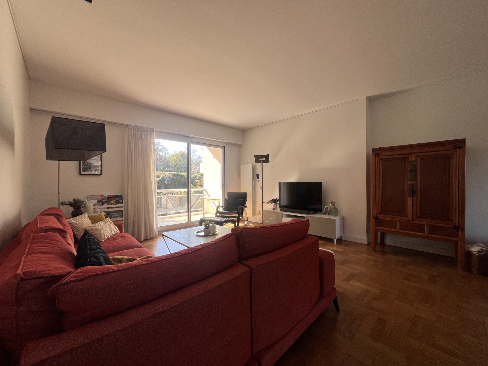 
                                                Vente
                                                 Appartement 3 chambres 123m² dans une résidence avec piscine et tennis