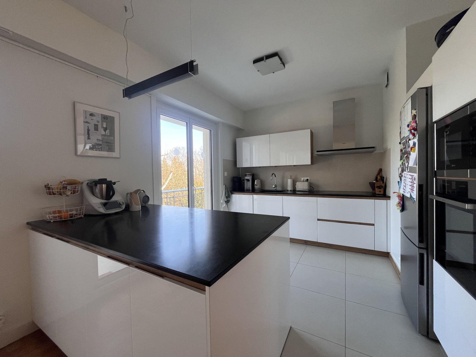 
                                                Vente
                                                 Appartement 3 chambres 123m² dans une résidence avec piscine et tennis