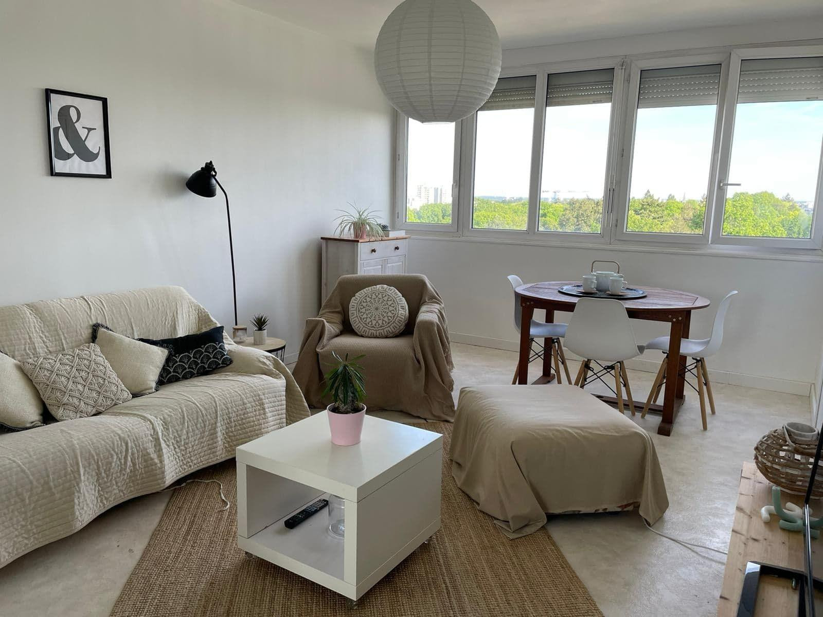 
                                                Location
                                                 Appartement 3 chambres