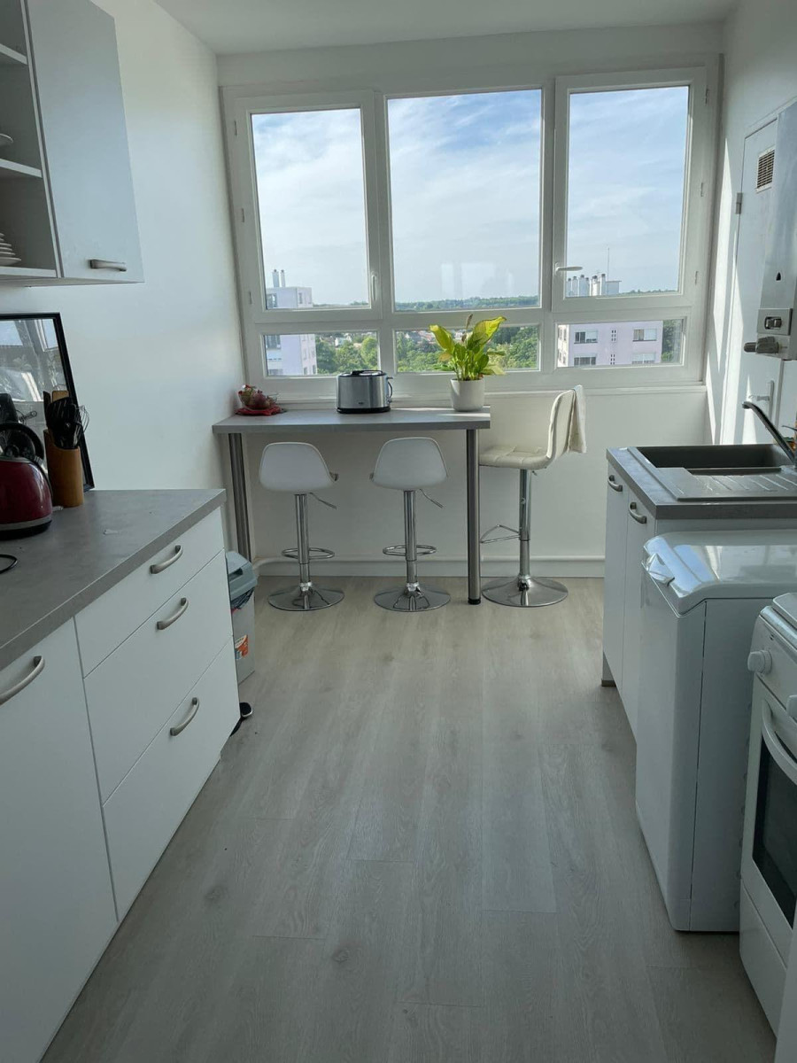 
                                                Location
                                                 Appartement 3 chambres