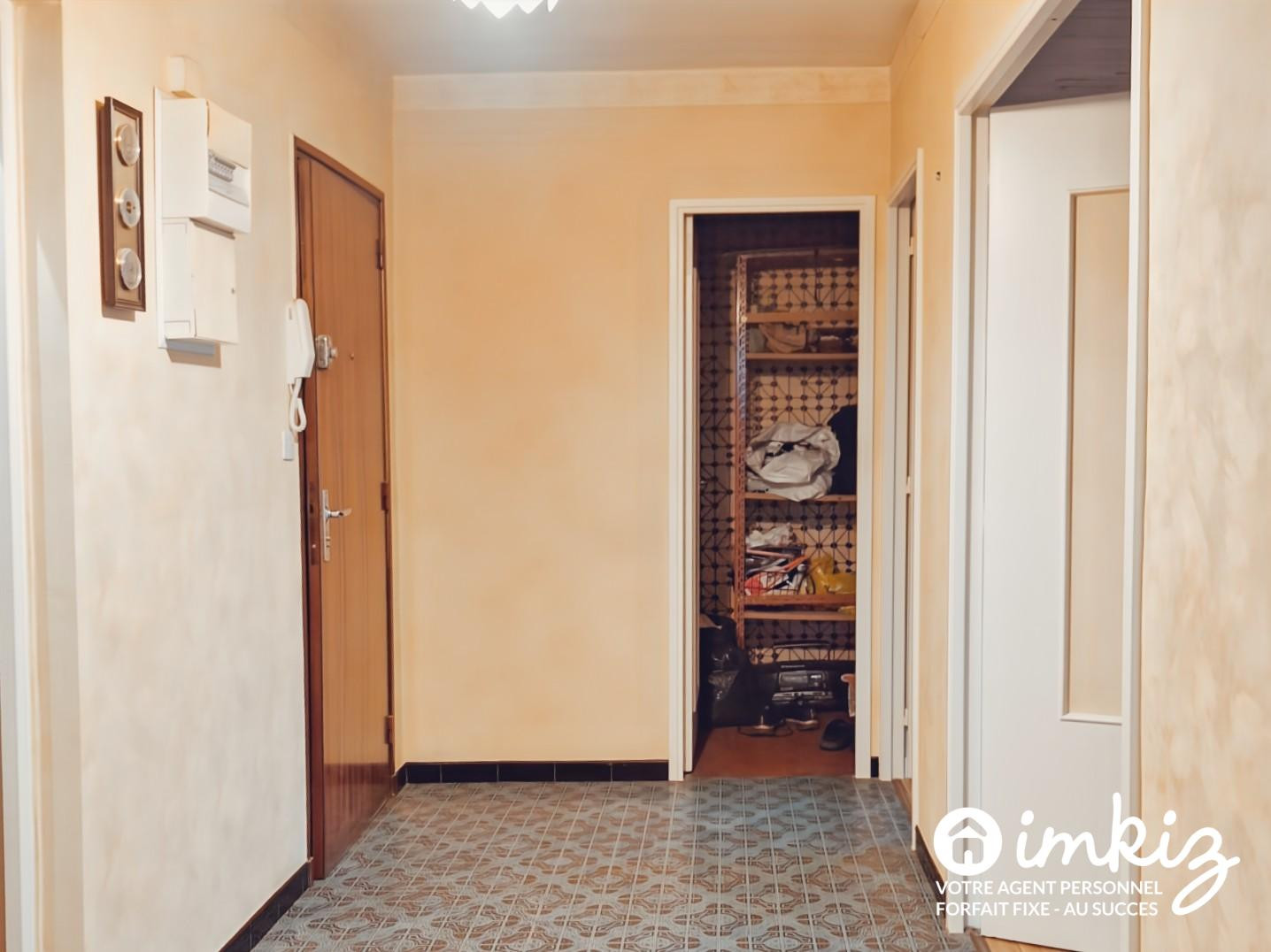 
                                                Vente
                                                 Appartement 3 chambres avec dressings et 2 balcons