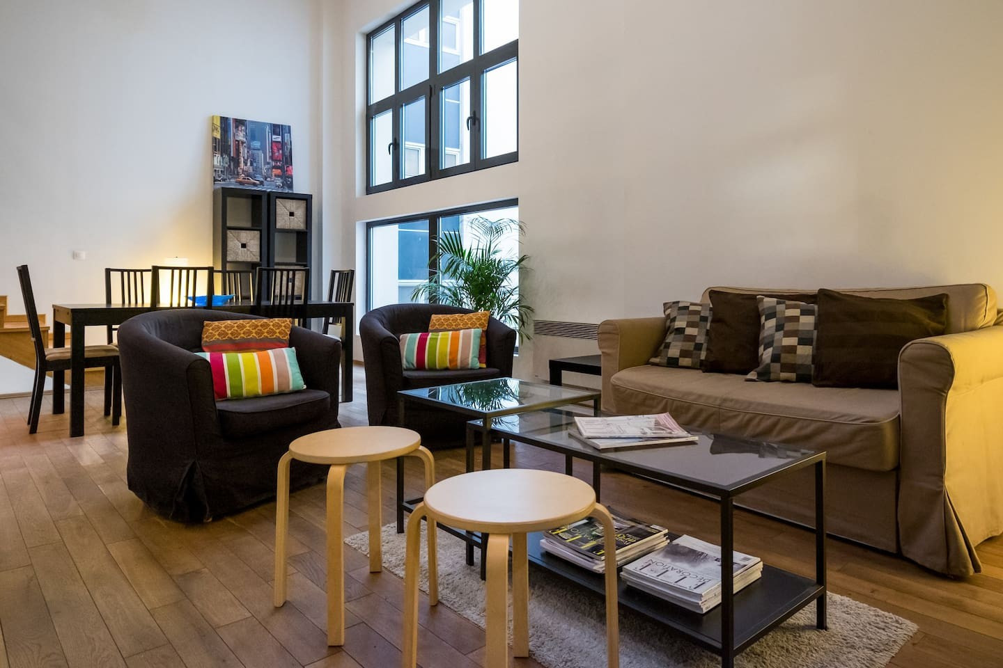 
                                                Location
                                                 Appartement 3 chambres - Opéra - grand place