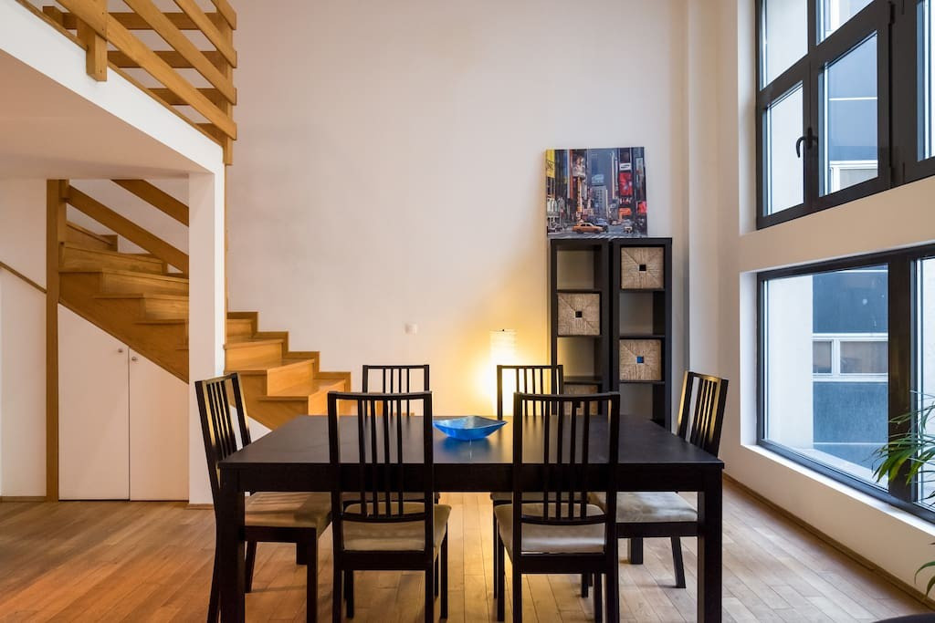 
                                                Location
                                                 Appartement 3 chambres - Opéra - grand place