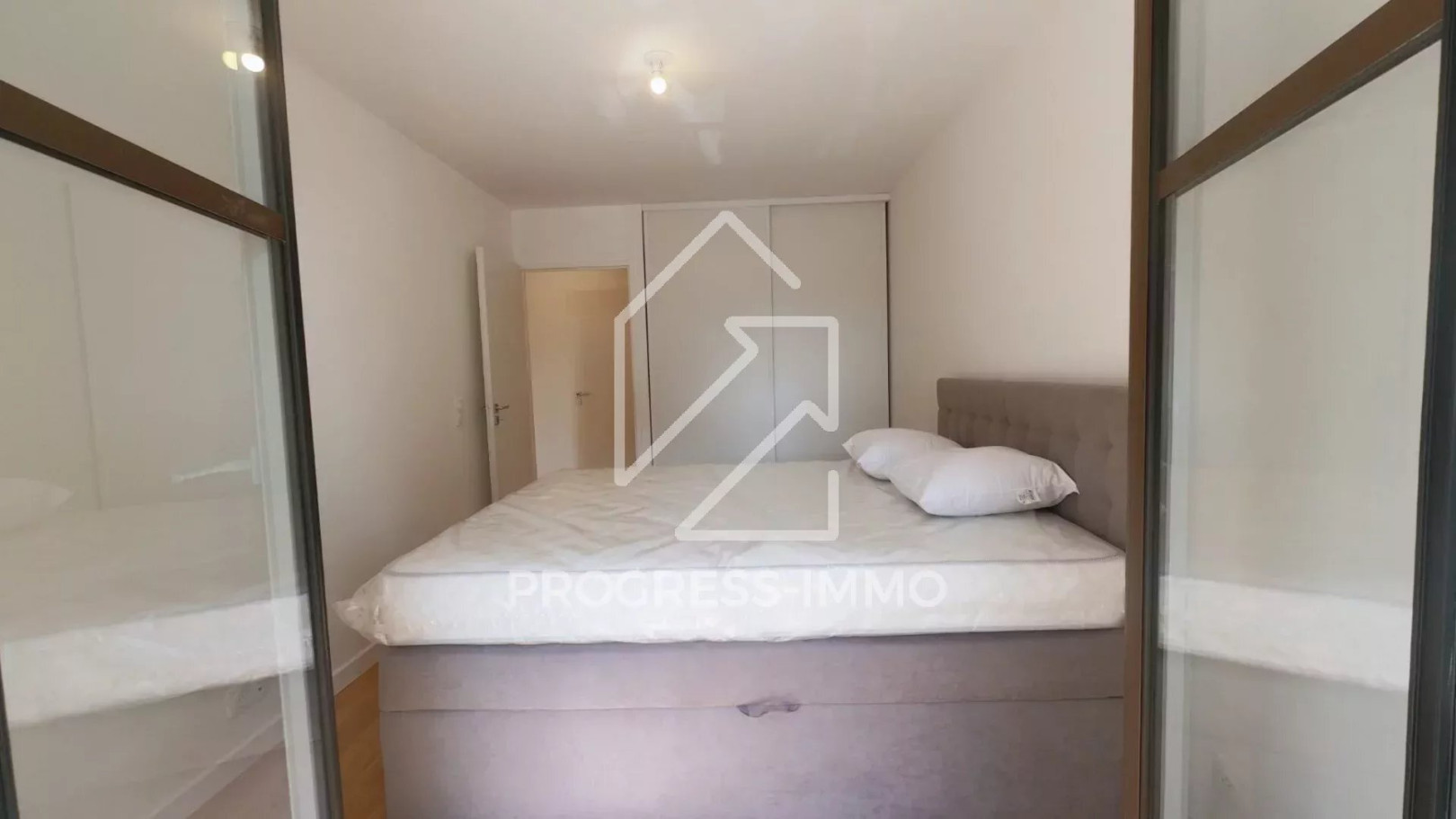 
                                                Location
                                                 Appartement 3 pcs 72.04m² LE PARC