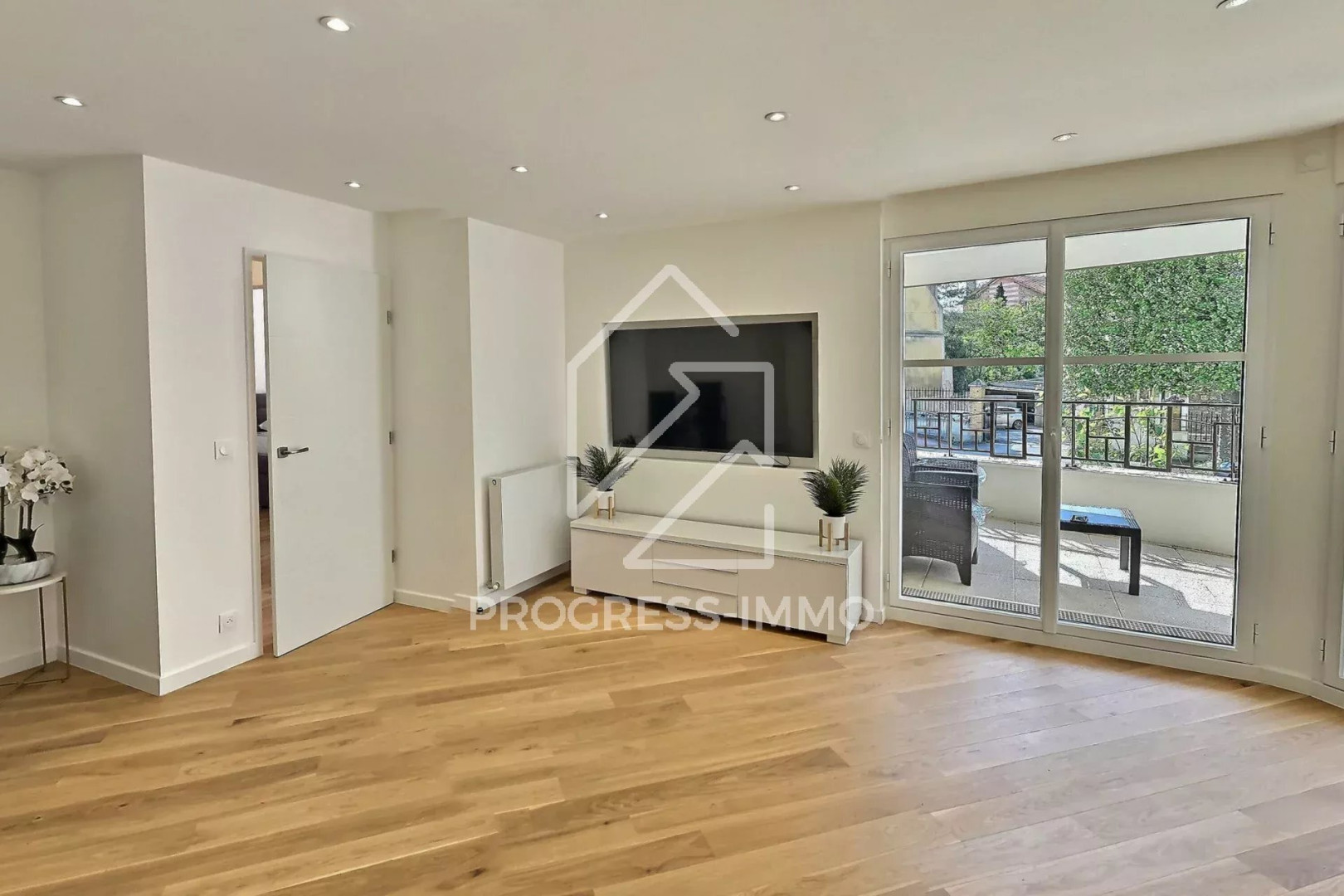 
                                                Location
                                                 Appartement 3 pcs 72.04m² LE PARC