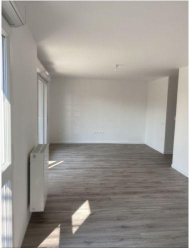 
                                                Location
                                                 Appartement - 3 pièces - 2 chambres 63 m² 🏬