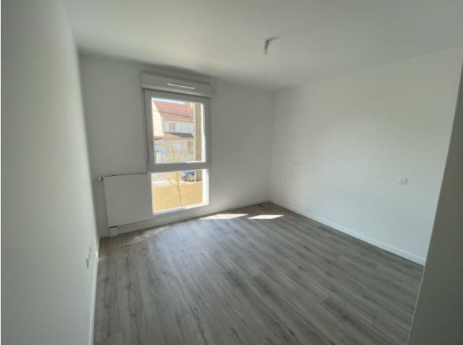 
                                                Location
                                                 Appartement - 3 pièces - 2 chambres 63 m² 🏬