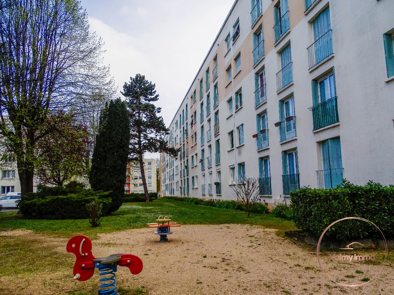 
                                                Vente
                                                 Appartement 3 pièces - 2 chambres à Dijon