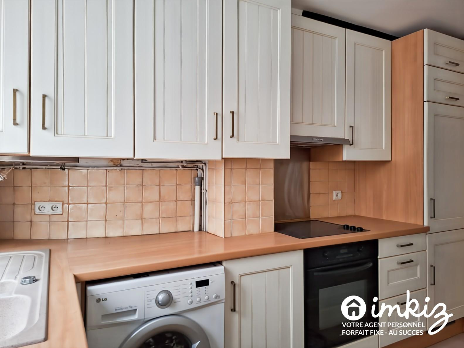 
                                                Vente
                                                 Appartement 3 pièces 53 m² Paris 18 ème