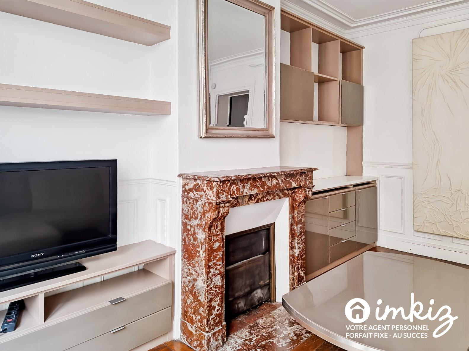 
                                                Vente
                                                 Appartement 3 pièces 53 m² Paris 18 ème
