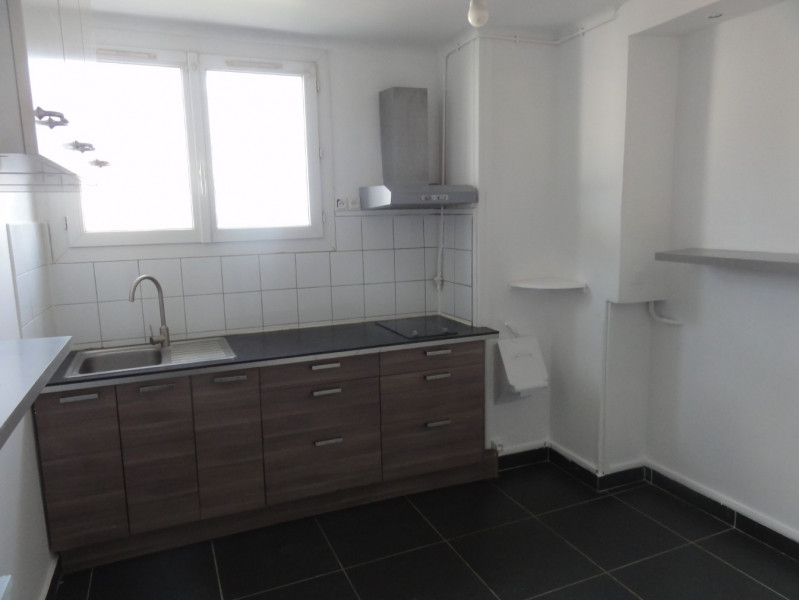 
                                                Vente
                                                 Appartement 3 pièces 56 m² Clamart (92140)