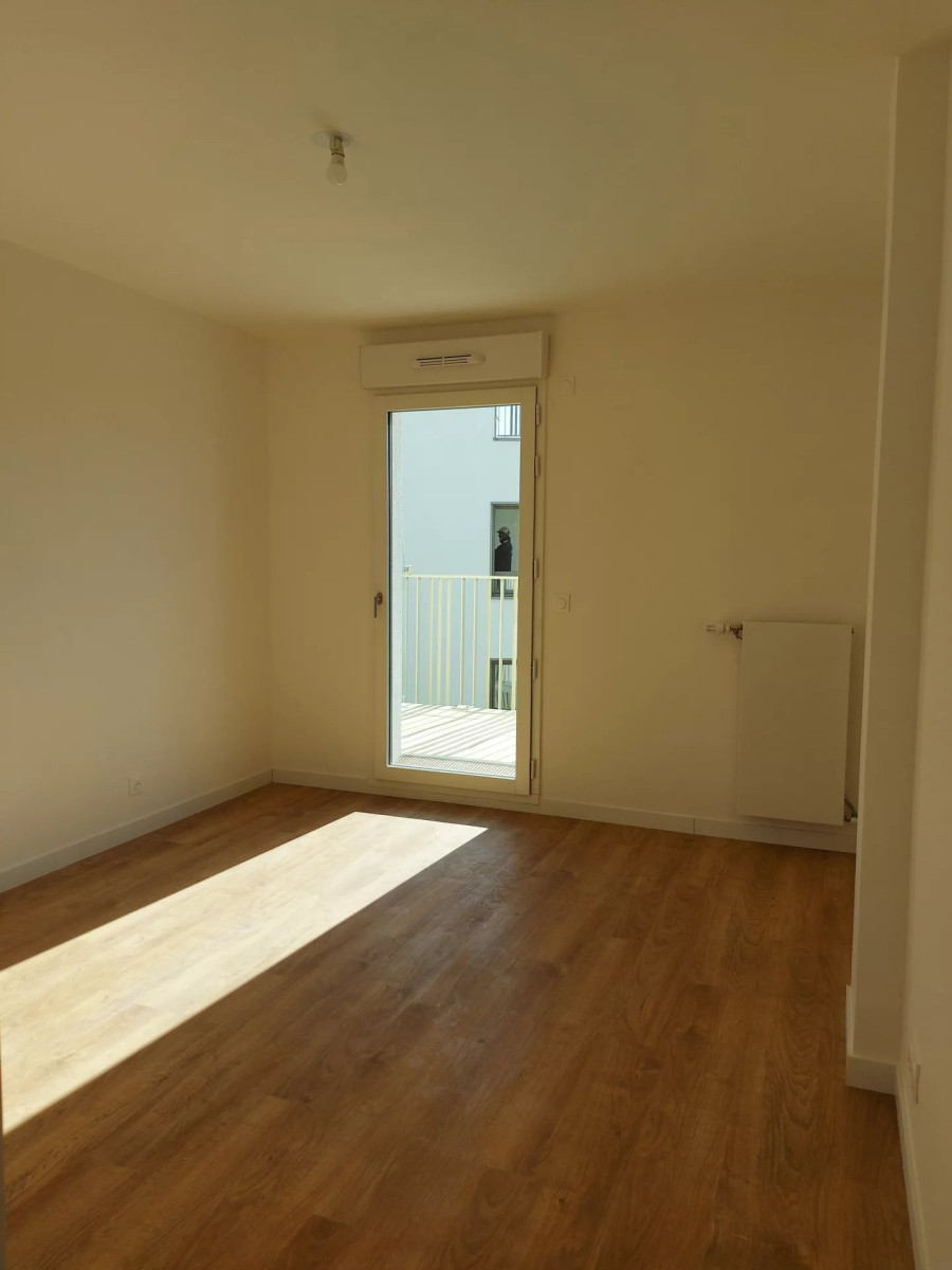 
                                                Location
                                                 Appartement 3 pièces 59m² avec balcon et parking