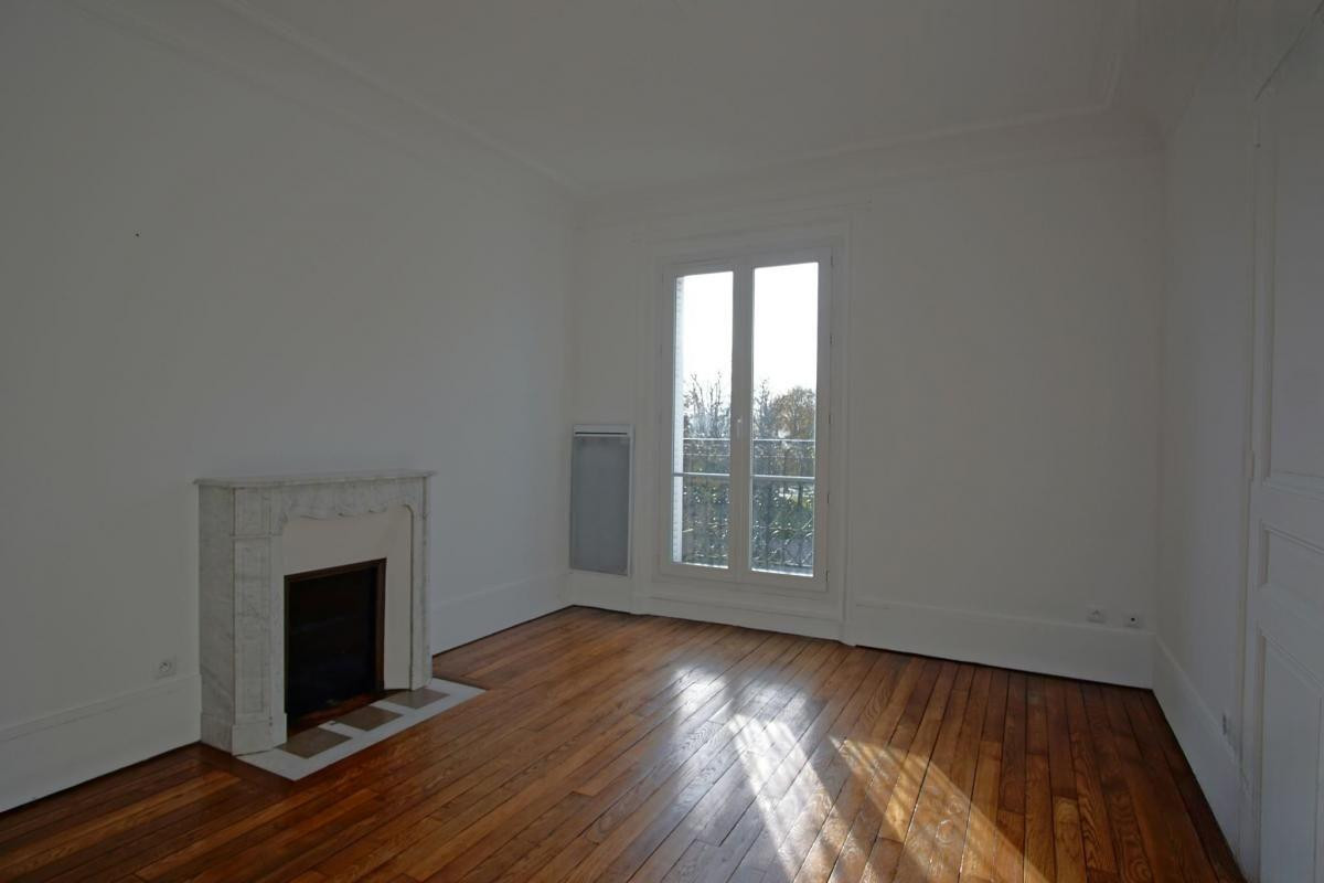 
                                                Location
                                                 Appartement 3 pièces 60 m2 avec balcon