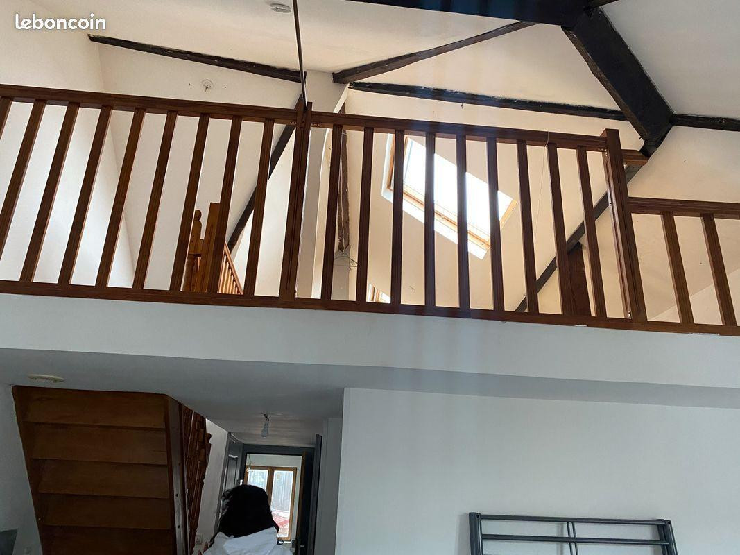 
                                                Location
                                                 Appartement - 3 Pièces - 60m2