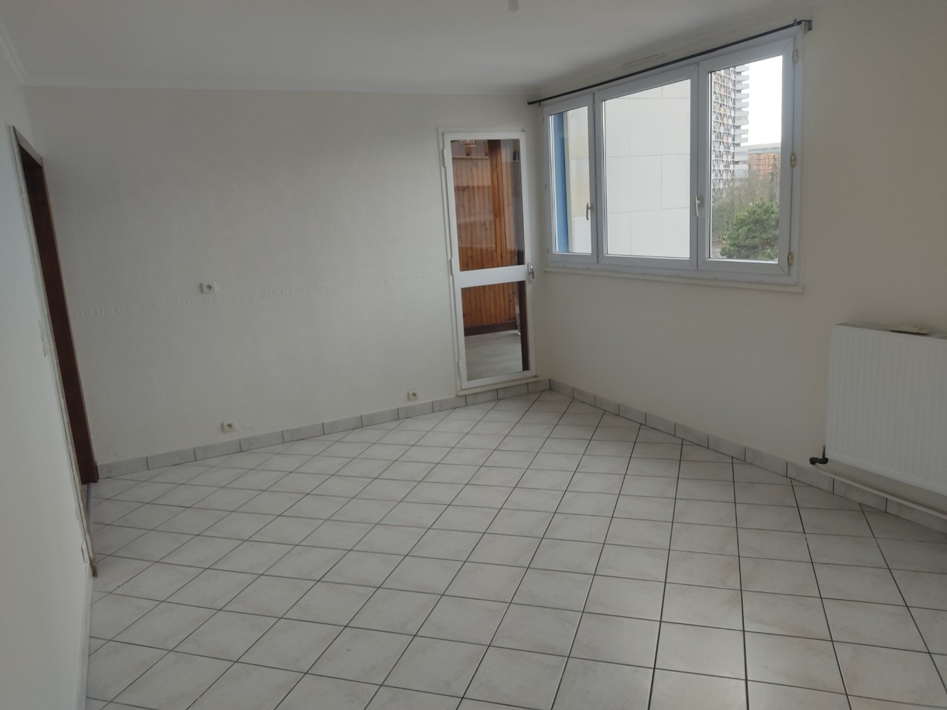 
                                                Location
                                                 Appartement 3 pièces 65m2 Créteil