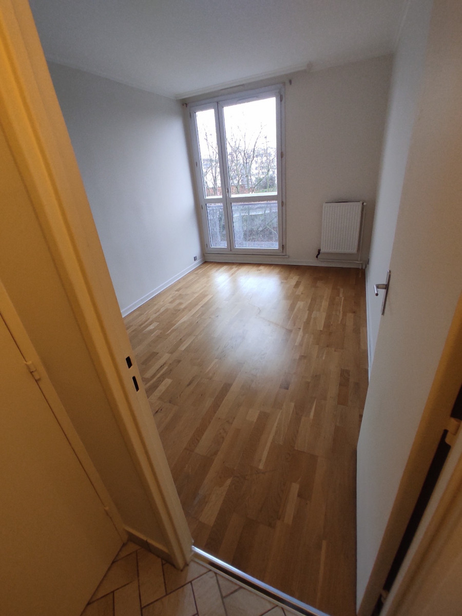 
                                                Location
                                                 Appartement 3 pièces 65m2 Créteil